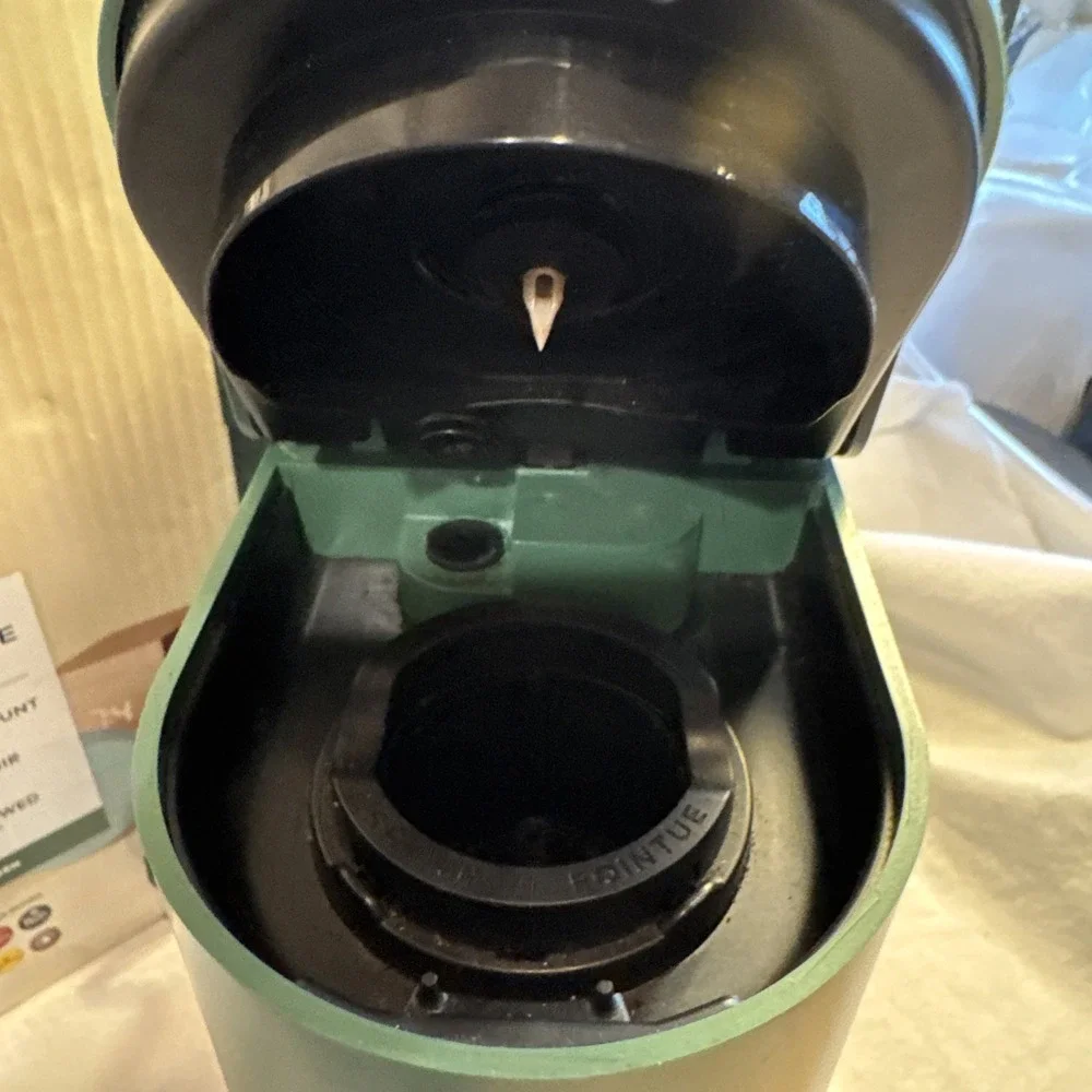 Keurig K-Mini Pod Coffee Machine Green K-Cup Compatible 12oz Dorm Sz Single Cup